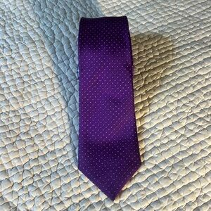 Charles Tyrwhitt purple silk tie.